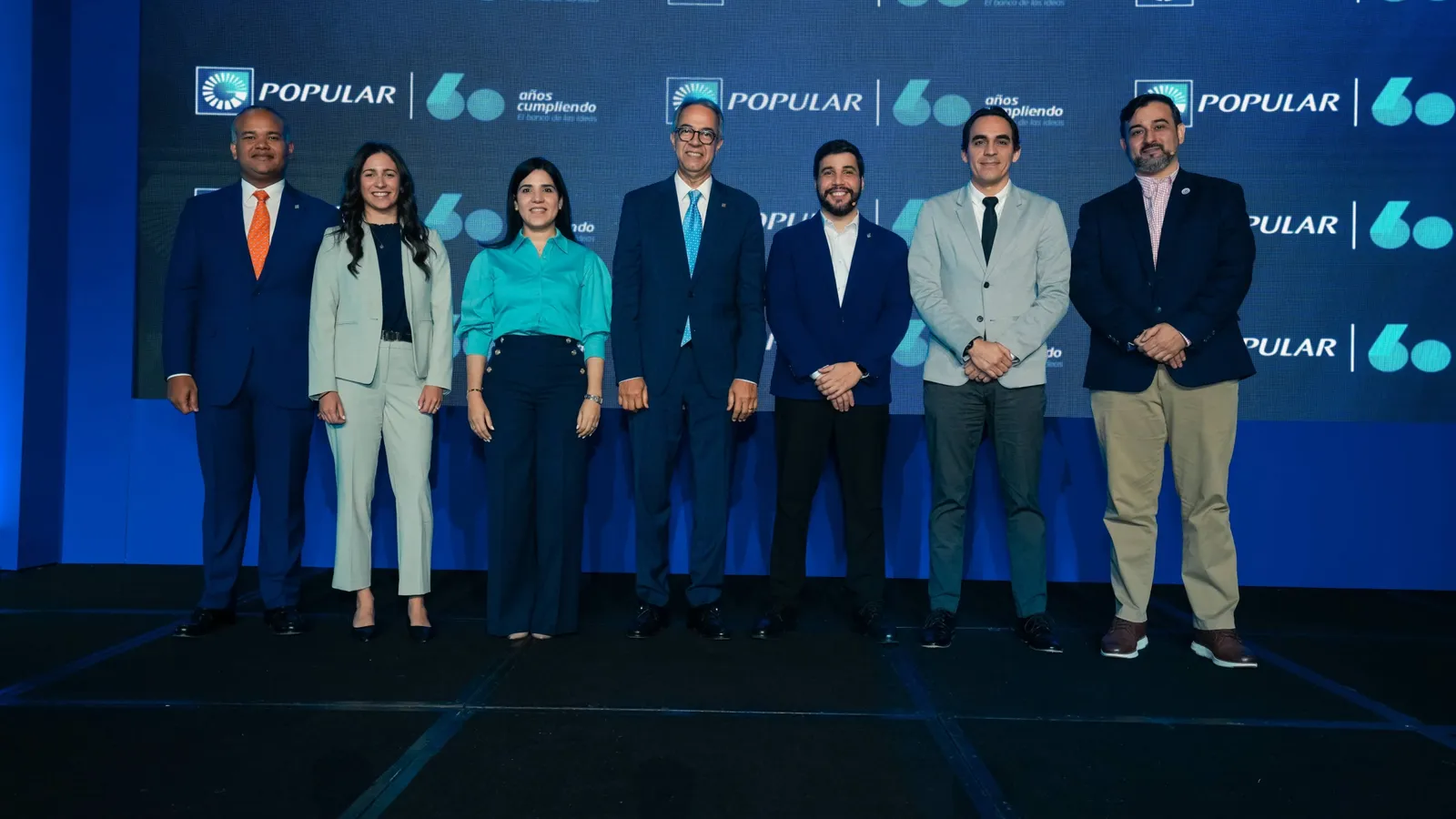 Popular ofrece charlas a solicitantes de becas Excelencia Popular