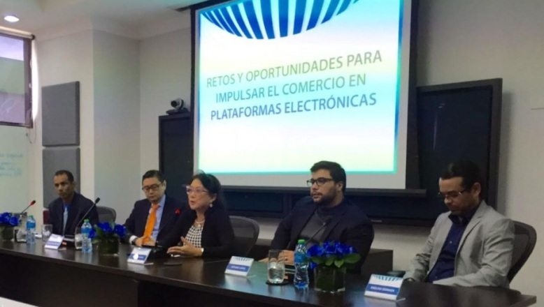 Evento sobre retos y oportunidades para impulsar el comercio en plataformas electrónicas